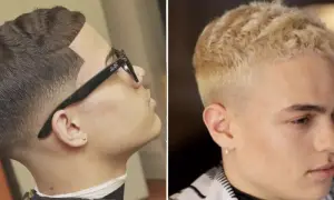 Deux hommes avec des coupes de cheveux ondulées. L'un a des cheveux bruns avec des vagues définies, l'autre des cheveux blonds clairs en cours de coupe. Apprenez comment onduler ses cheveux.